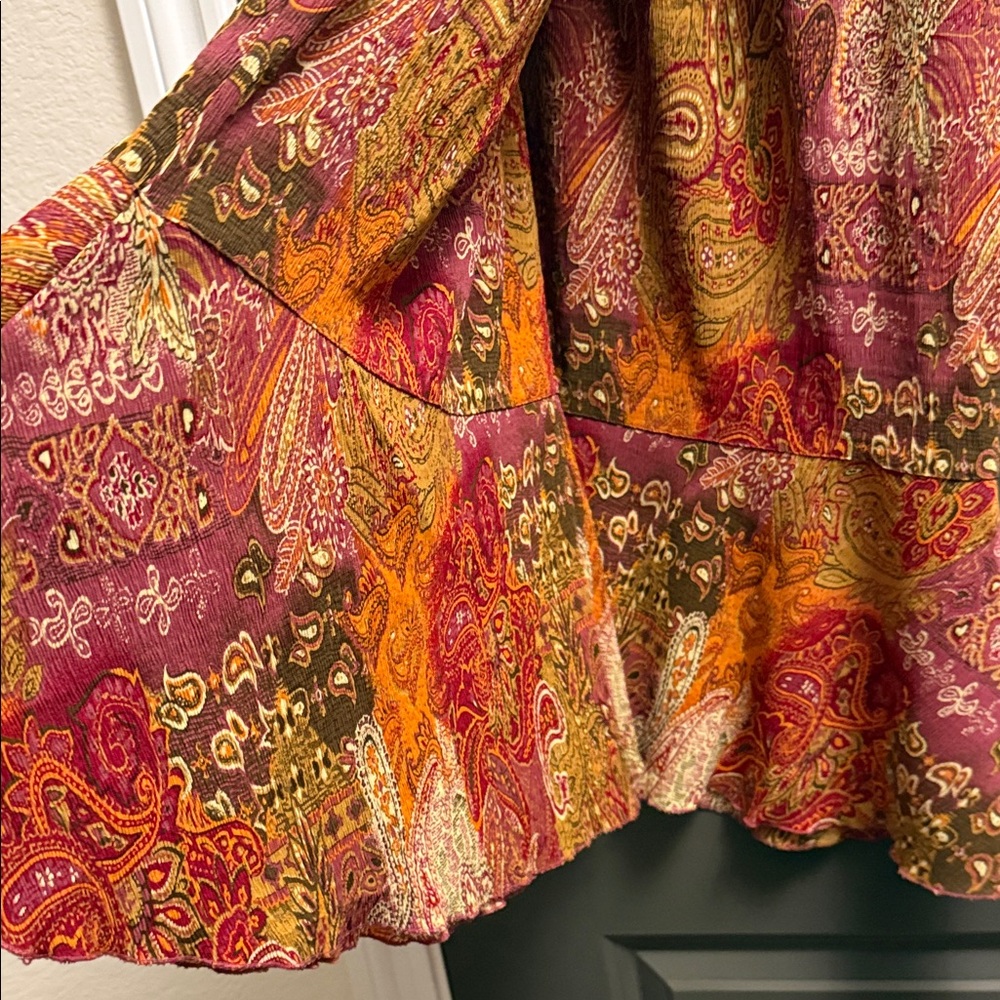 Elegant Paisley Maxi Skirt in Red and Orange - Picture 2 of 3